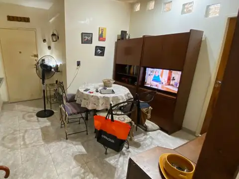 Depto Tipo Casa 3 ambientes con 1 baño