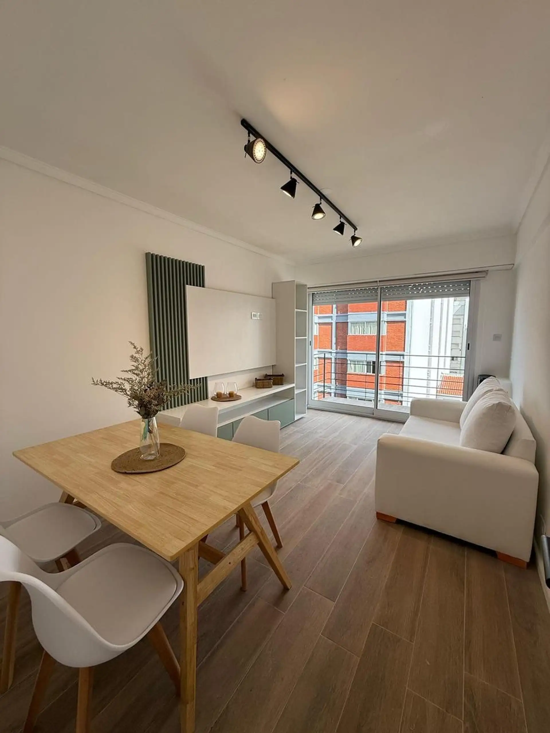 Departamento de un dormitorio en venta - 40m² - Corrientes entre Moreno y Bolivar