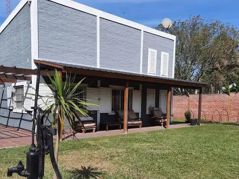 URQUIZA AL OESTE P14