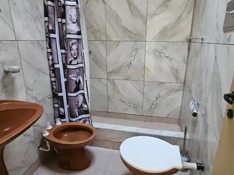 Depto Tipo Casa 3 ambientes con 1 baño