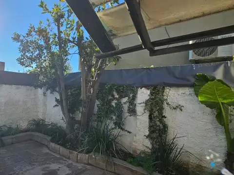 Depto Tipo Casa en Alquiler 46 años