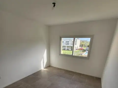 Casa en Alquiler al Este