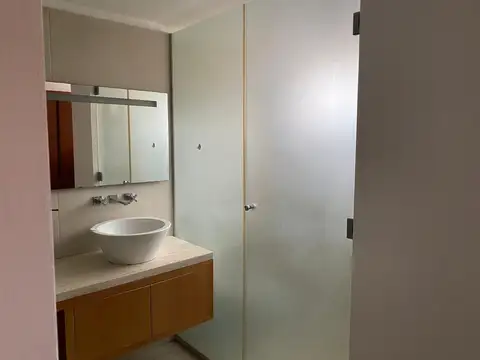 CASA EN VENTA EN BARRIO NORTE (37 e/ 10 y 11)