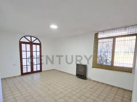 C21 Inmoandes VENDE CASA en B° Viajantes -DORREGO