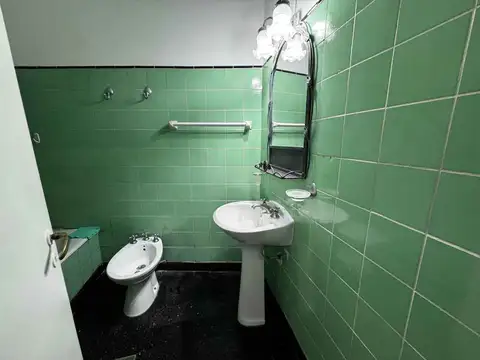 Depto Tipo Casa 2 ambientes con 1 baño
