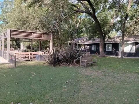 Casa en Alquiler Anual 4 Ambientes en Chacras de Murray