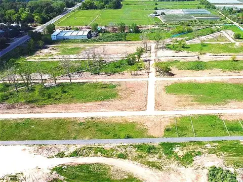Terreno en Venta 27  mts Fondo