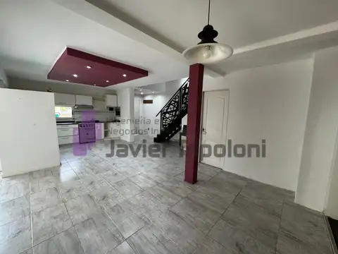 Casa 5 ambientes con 2 baños