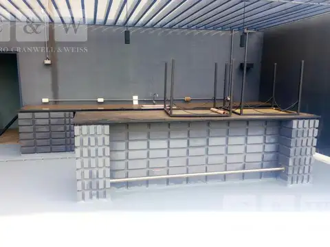 Oficina en Alquiler con 12 cocheras