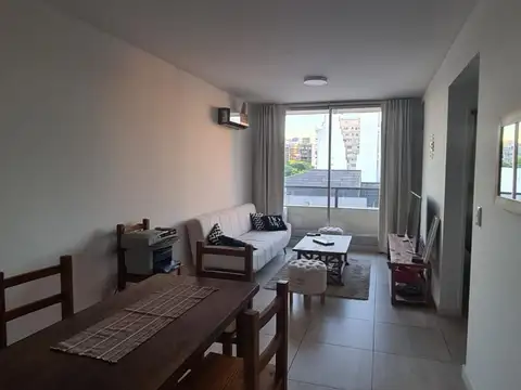 Coronel Ramón Lorenzo Falcón 2300, Piso 7°