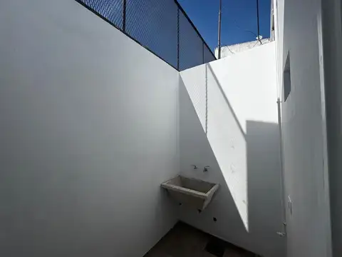 Depto Tipo Casa en Venta en Mariano Acosta, $ 5.000.000