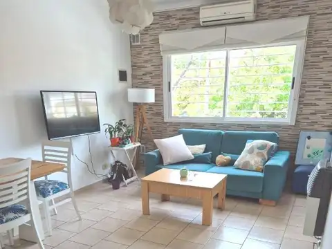 Camarones  4500 Piso1 Frente 3amb.  Sup. 84,60 m2. Por m2. 1770.