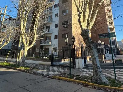 Hermoso Dpto 3 Amb con cochera