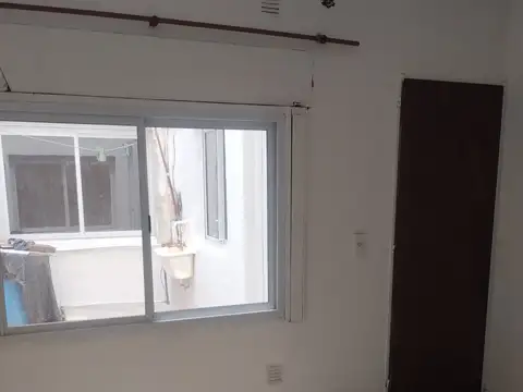 Zeballos 500, Piso PB