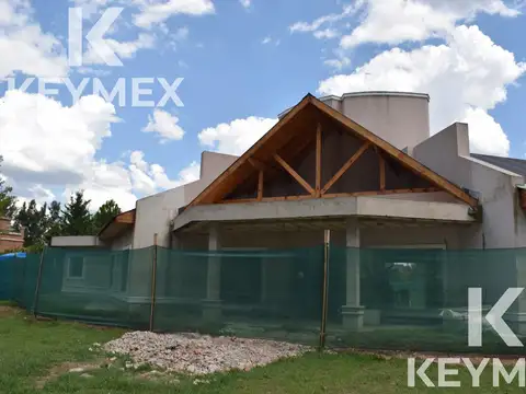 VENTA DE CASA A TERMINAR EN CAMPOS DE ROCA