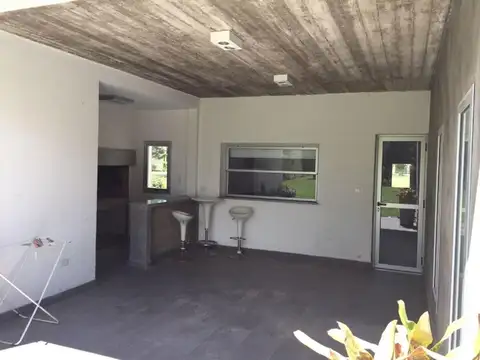 Casa en Alquiler al Sureste