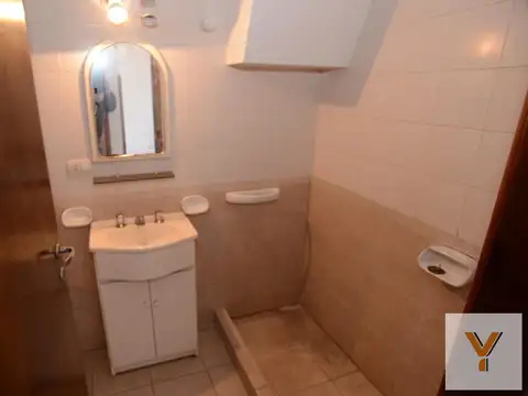 Depto Tipo Casa 2 ambientes con 1 baño