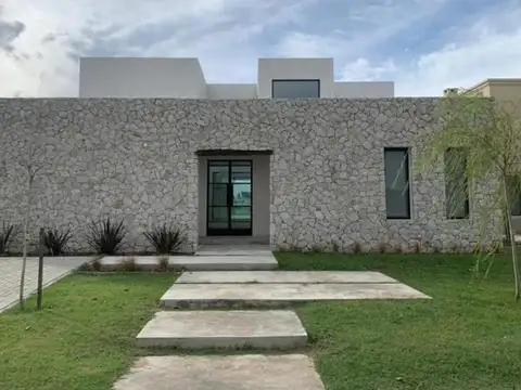 Casa Barrio Santa Ana Villanueva a la laguna 5 dorms