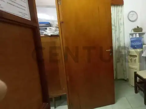 Espinosa 68 100, Piso 0