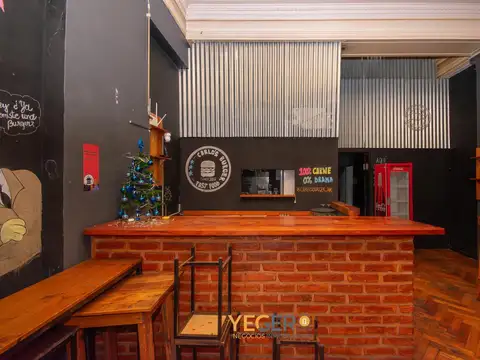 Espectacular Local gastronómico con instalaciones incluidos
