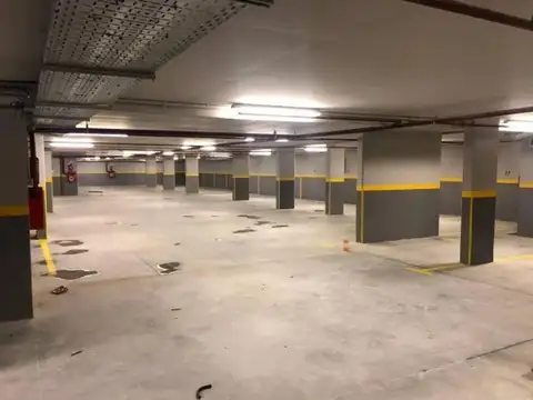 Venta Cochera Seguridad 24 hrs