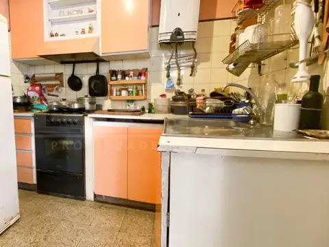 Casa 5 ambientes con 1 baño