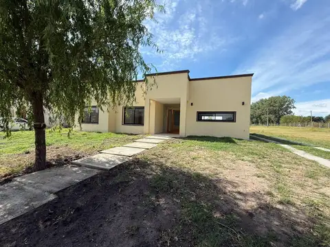 VENTA CASA 4 AMB A ESTRENAR PRADERAS 57 CAÑUELAS FINANCIACION CONSULTAR ANTICIPO POSESION