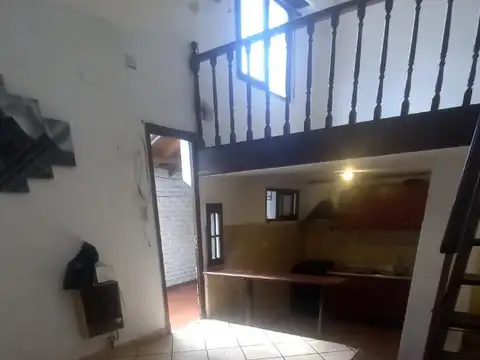 Depto Tipo Casa en Alquiler de 1 dormitorio