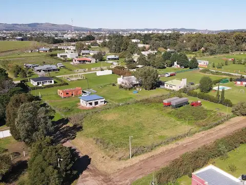 VENTA AMPLIO LOTE EN TANDIL