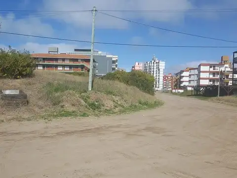 Paseo 143 PLAYA y Av. 100