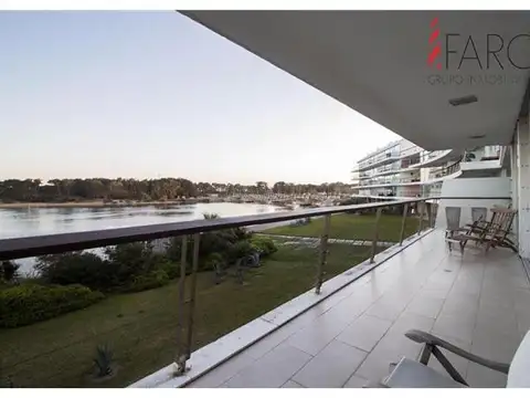 Apartamento en La Barra 4 dormitorios con terraza