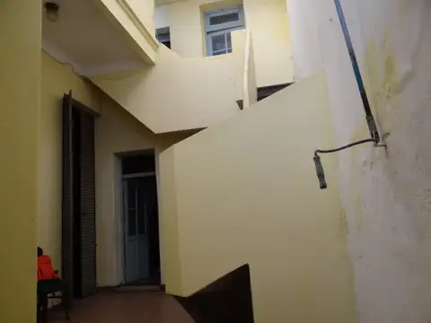 Depto Tipo Casa en Alquiler de 3 ambientes