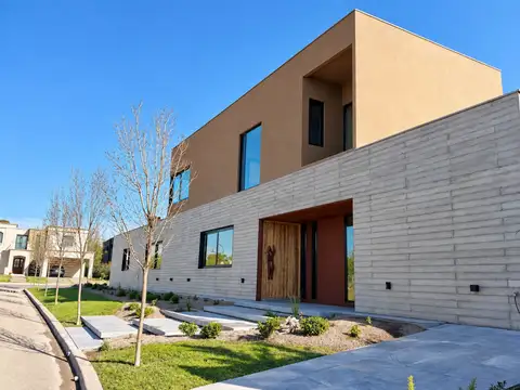 VENTA CASA EN LA TOSCANA, LUJÁN DE CUYO