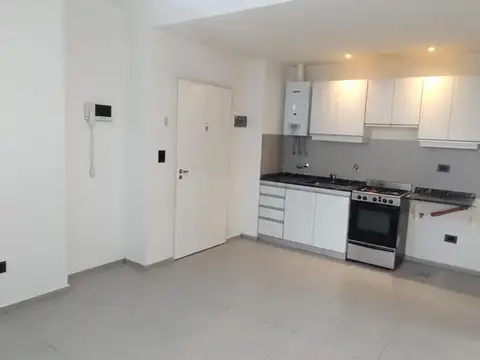 DEPARTAMENTO 2 AMBIENTES LATERAL 