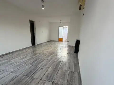 PH en Venta en Sarandi, Partido de Avellaneda