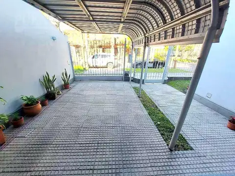Casa en Venta en Banfield, USD 250.000