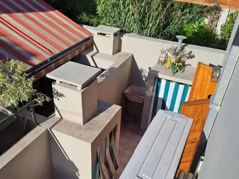 Casa 5 ambientes con 2 baños