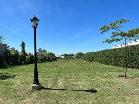 Venta Lote Interno - Barrio San Ramiro, Pilar del Este
