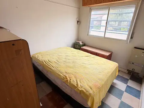 OPORTUNIDAD CASA + POSIBILIDAD DEPTO EN MISMO LOTE
