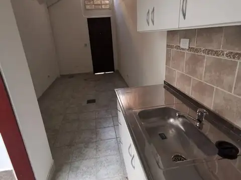 Depto Tipo Casa en Venta en Villa del Parque, USD 105.000