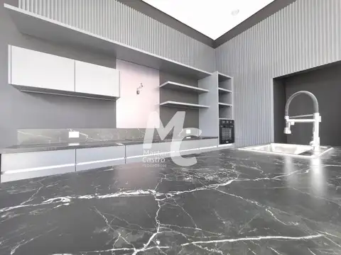 Casa en Alquiler con 2 cocheras