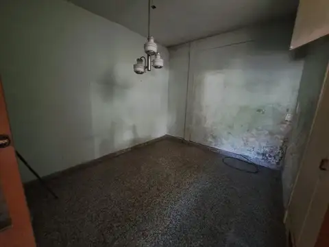 Depto Tipo Casa en Venta 76 años