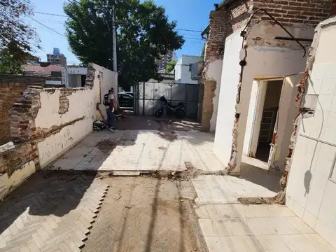 1 De Mayo 3600