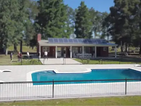 Barrio Isla, Ruta 6 Km 142