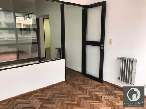 Oficina 4 ambientes con 2 baños