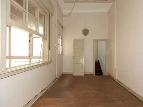 CASA ALQUILER COMERCIAL 8 AMBIENTES CABALLITO