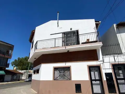 Departamento 6 ambientes con 4 baños