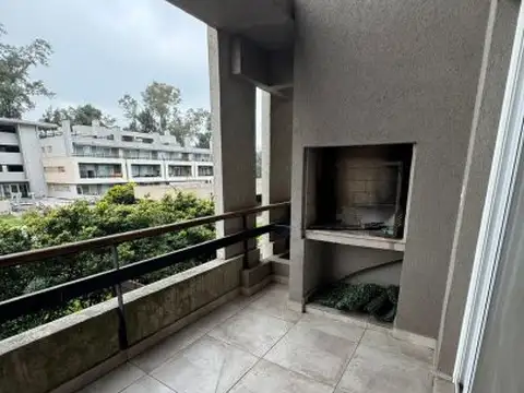 LOFT MODERNO EN  CAMPUS VISTA, PILAR / COCHERA + BALCÓN CON PARRILLA (CON RENTA)