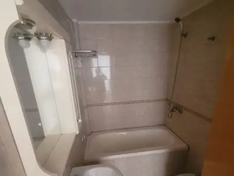 Departamento en Alquiler en Caseros, $ 63.000