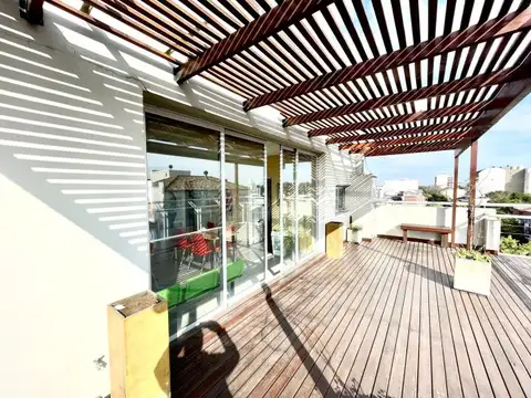 Venta / Oficina / 5 Plantas / Florida / Av. San Martin a 30m de Panamericana